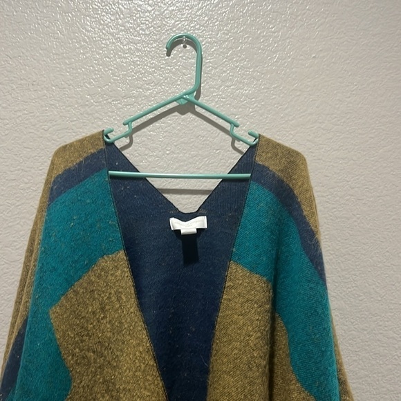 Adrienne Vittadini Colorful Geometric Poncho with Fringe OS Boho Cottage Core - Picture 7 of 8